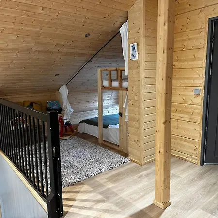 Snow&pine Log Levi With Sauna & Hot Tub Ferienhaus
