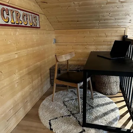 Snow&pine Log Levi With Sauna & Hot Tub Ferienhaus Kittilä