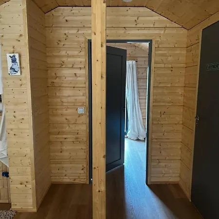 Snow&pine Log Levi With Sauna & Hot Tub Ferienhaus