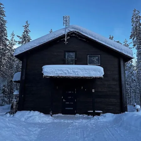 Snow&pine Log Levi With Sauna & Hot Tub Ferienhaus